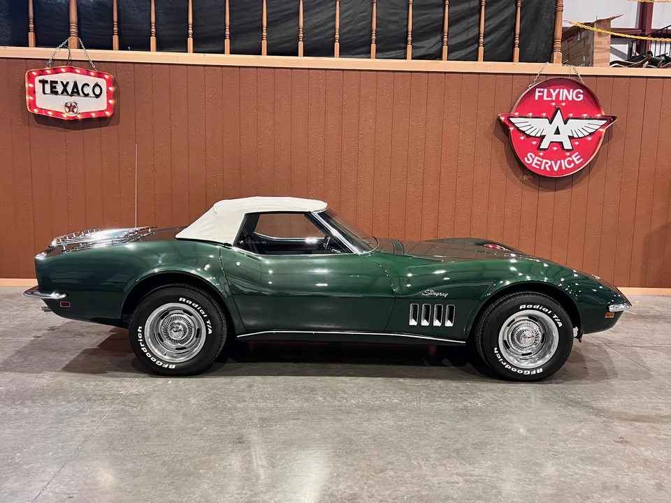 1969 Chevrolet Corvette C3 - Image 21 of 31