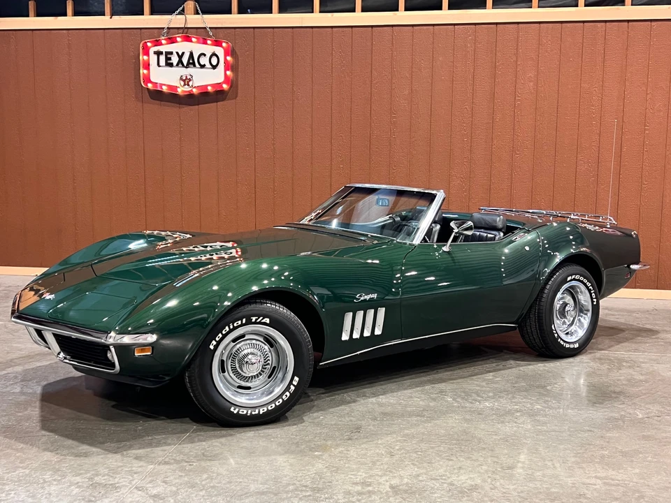 1969 Chevrolet Corvette C3 - Image 2 of 31
