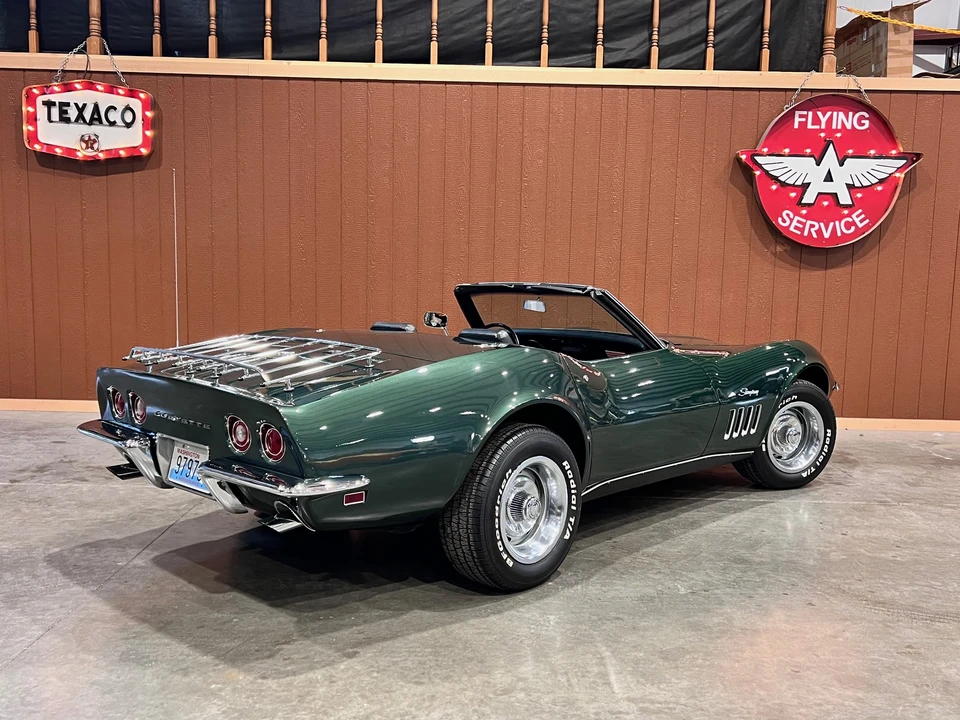 1969 Chevrolet Corvette C3 - Image 10 of 31