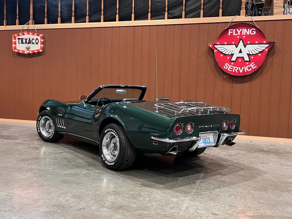 1969 Chevrolet Corvette C3 - Image 13 of 31