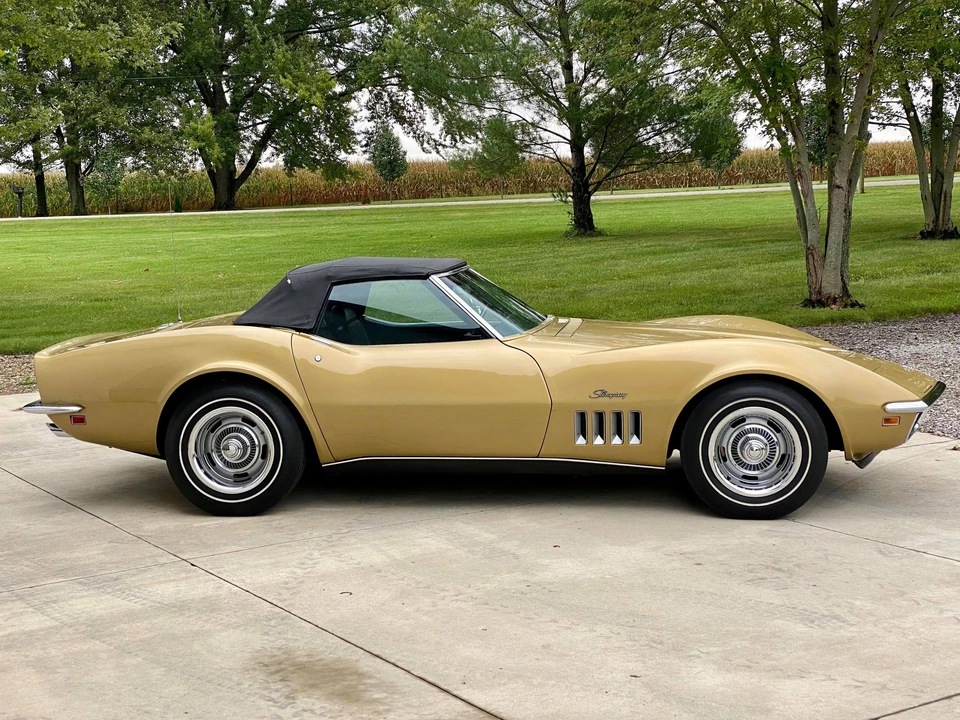 1969 Chevrolet Corvette C3 - Image 16 of 31