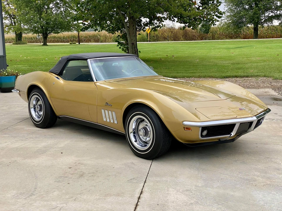 1969 Chevrolet Corvette C3 - Image 15 of 31