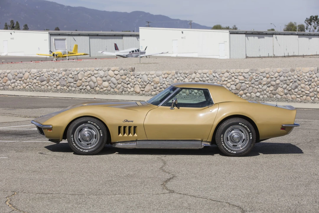 1969 Chevrolet Corvette C3 427 & 454 - Image 15 of 31