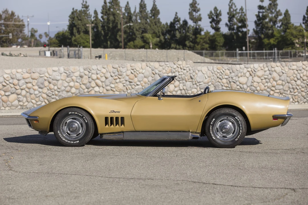 1969 Chevrolet Corvette C3 427 & 454 - Image 16 of 31