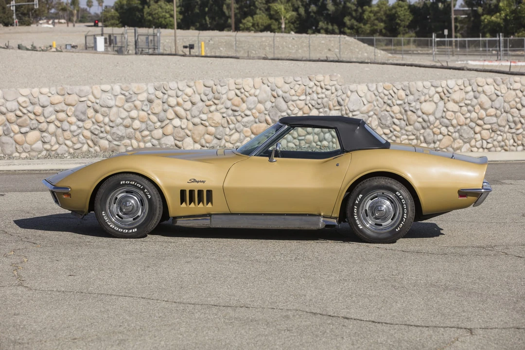 1969 Chevrolet Corvette C3 427 & 454 - Image 17 of 31