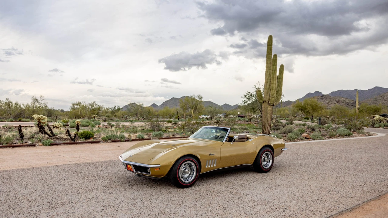 1969 Chevrolet Corvette C3 - Image 2 of 31