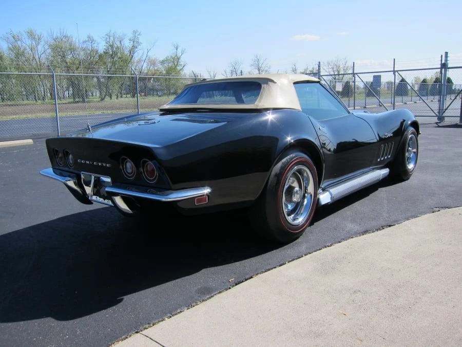 1969 Chevrolet Corvette C3 - Image 2 of 8