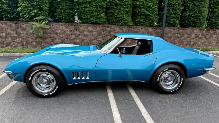 1969 Chevrolet Corvette C3 - Image 2 of 31