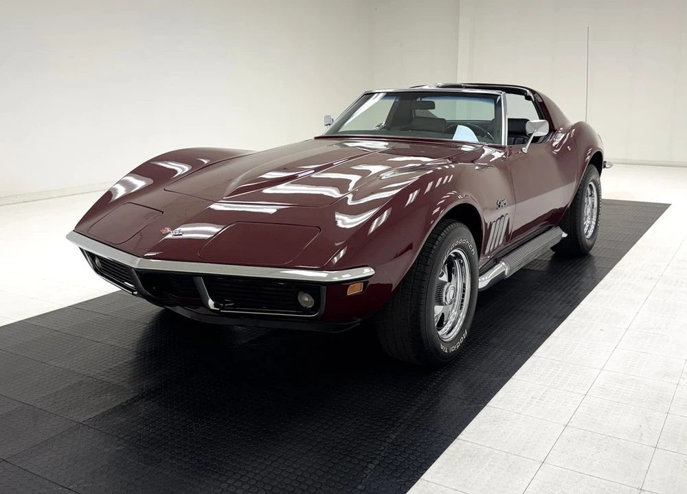 1969 Chevrolet Corvette C3 - Image 2 of 31