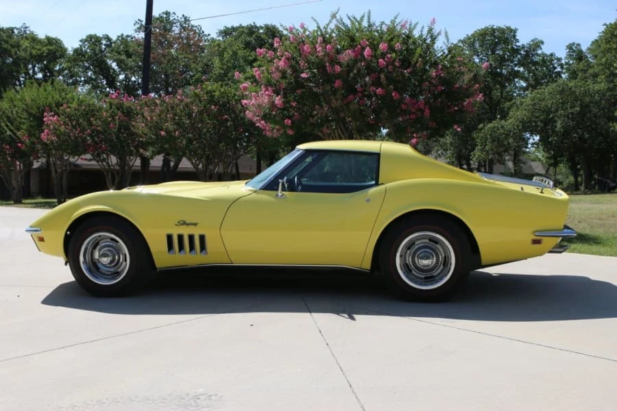 1969 Chevrolet Corvette C3 - Image 2 of 8