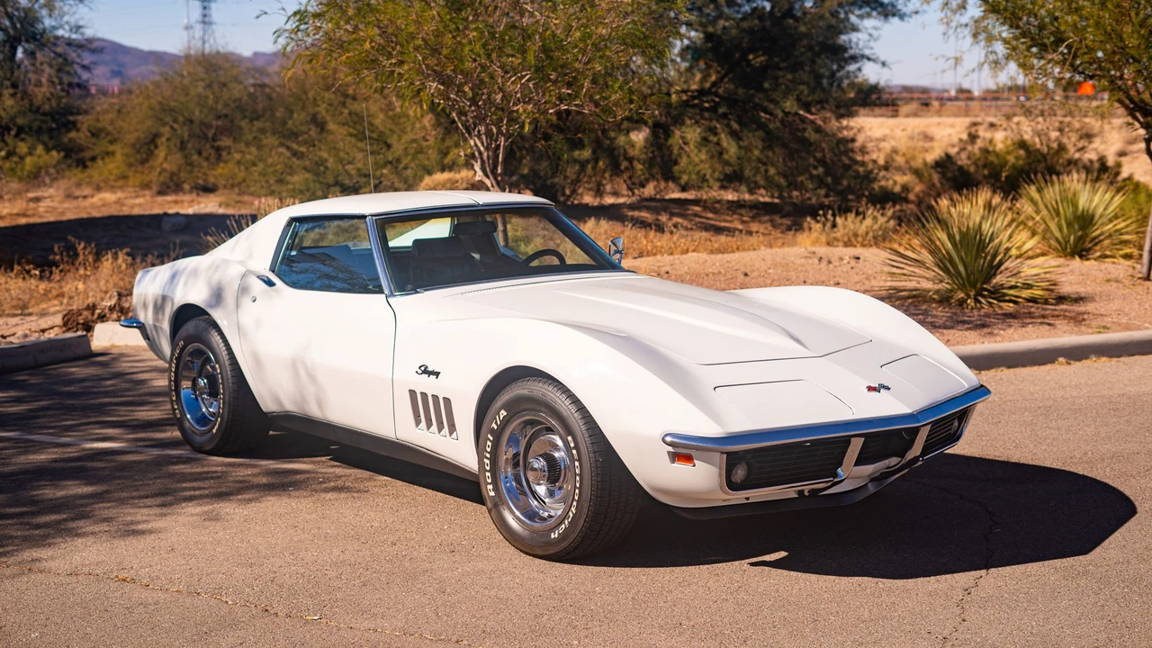 1969 Chevrolet Corvette C3 - Image 3 of 31