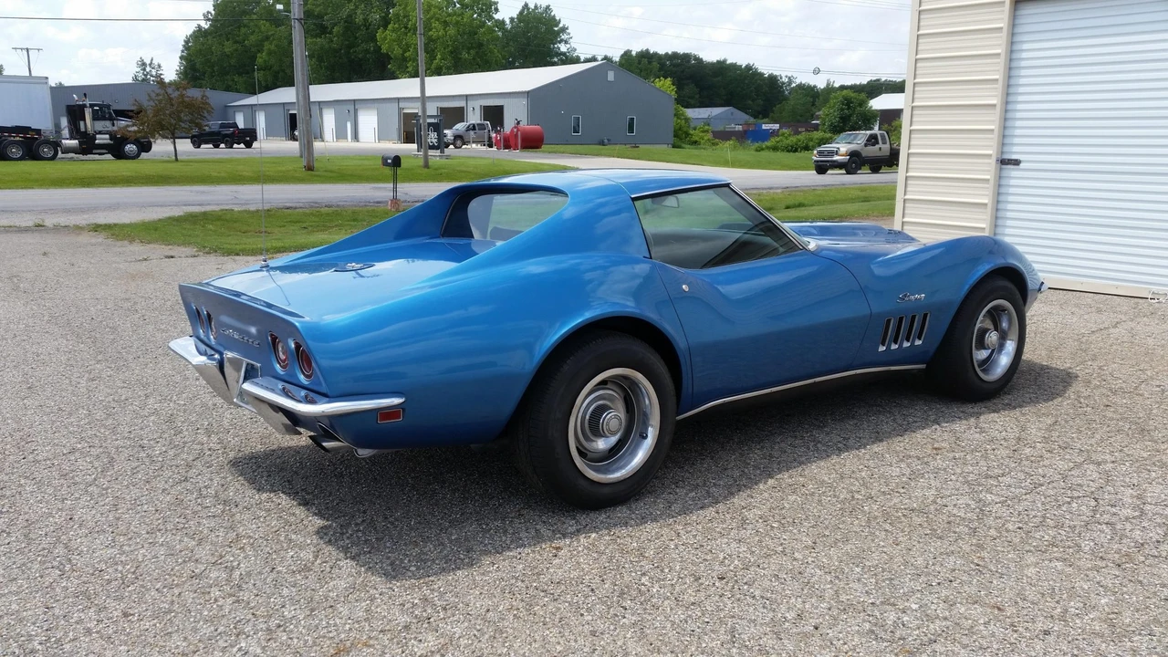 1969 Chevrolet Corvette C3 - Image 17 of 31