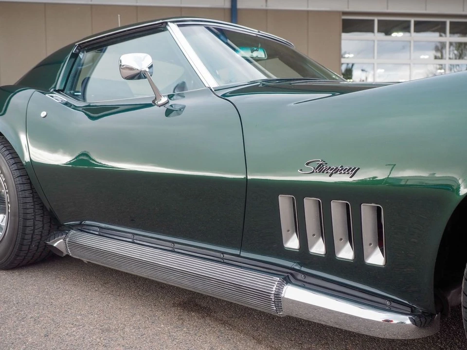 1969 Chevrolet Corvette C3 - Image 14 of 31