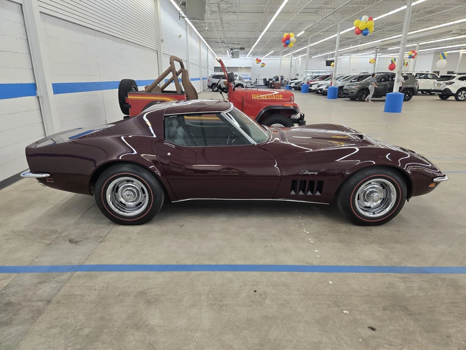 1969 Chevrolet Corvette C3 - Image 9 of 31