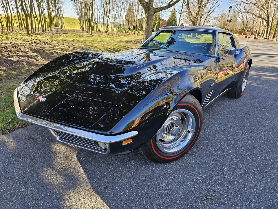 1969 Chevrolet Corvette C3 - Image 2 of 31