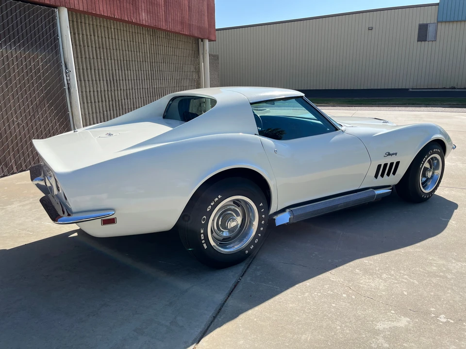 1969 Chevrolet Corvette C3 - Image 13 of 31