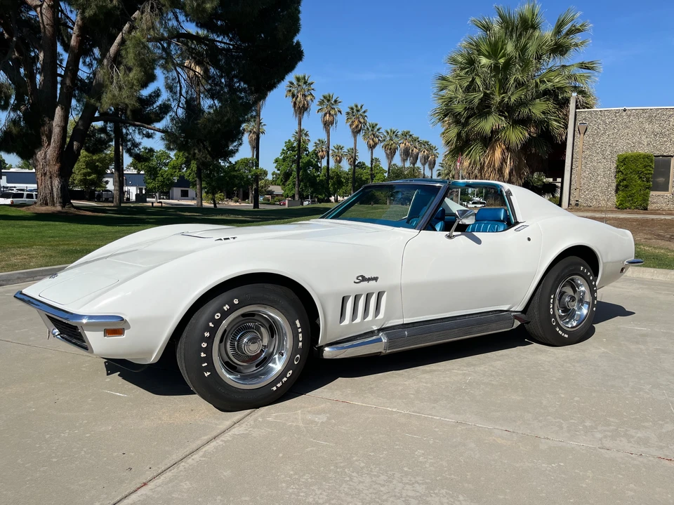 1969 Chevrolet Corvette C3 - Image 2 of 31