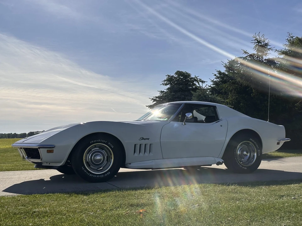 1969 Chevrolet Corvette C3 - Image 17 of 31
