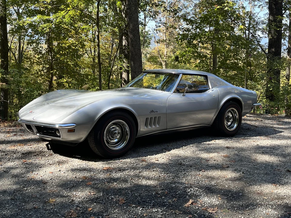 1969 Chevrolet Corvette C3 - Image 2 of 31