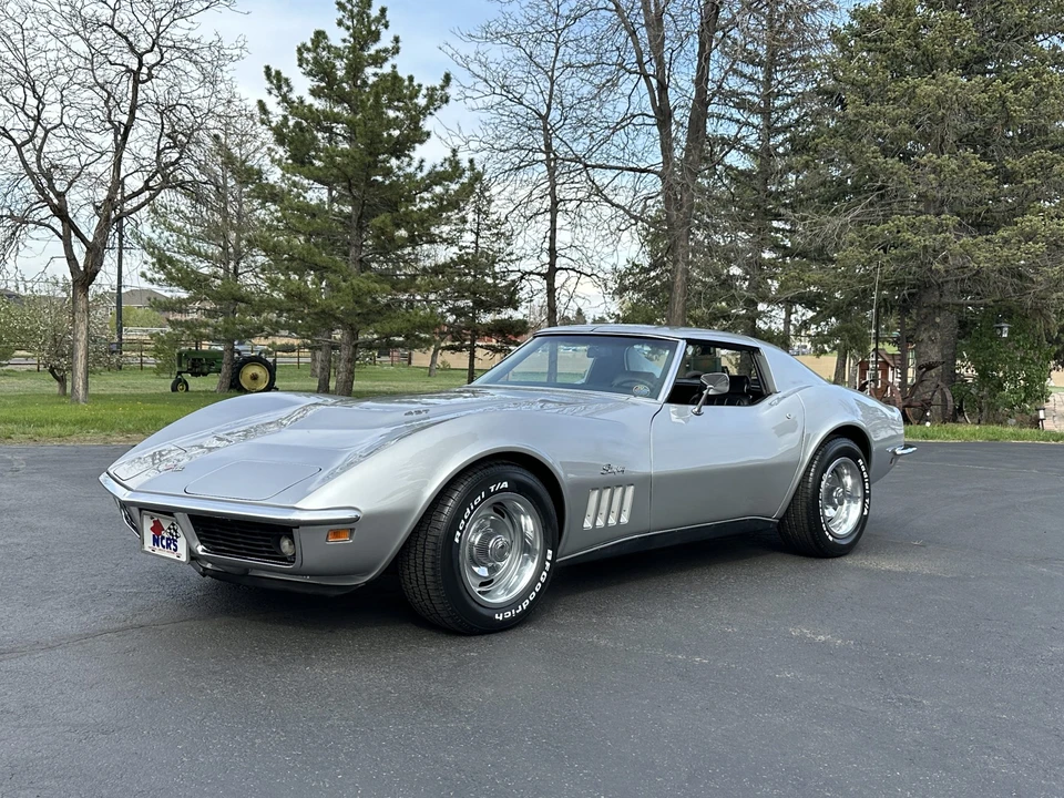1969 Chevrolet Corvette C3 - Image 2 of 31
