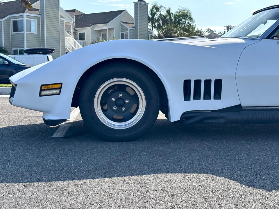 1969 Chevrolet Corvette C3 - Image 13 of 31