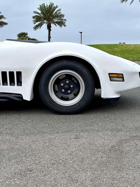 1969 Chevrolet Corvette C3 - Image 16 of 31