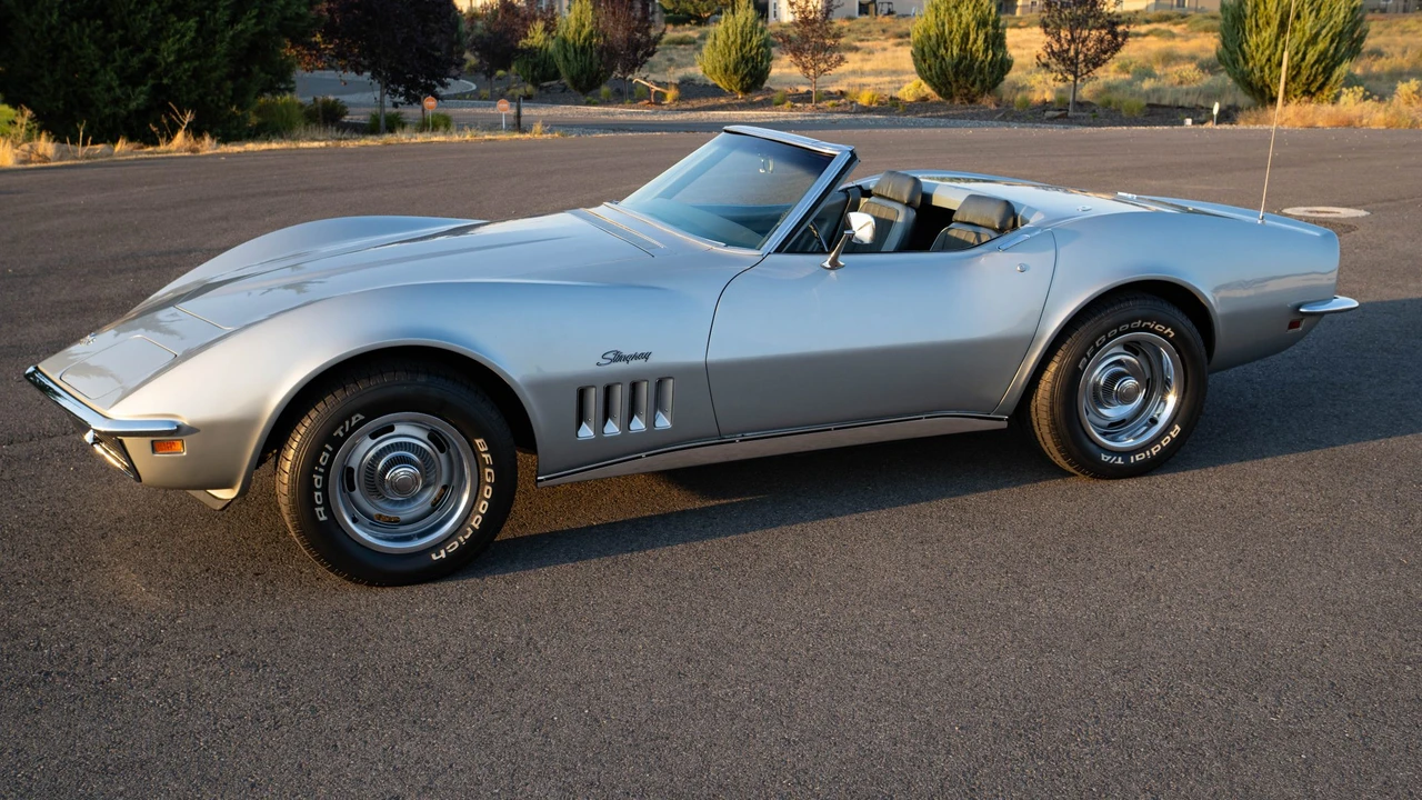 1969 Chevrolet Corvette C3 - Image 2 of 31