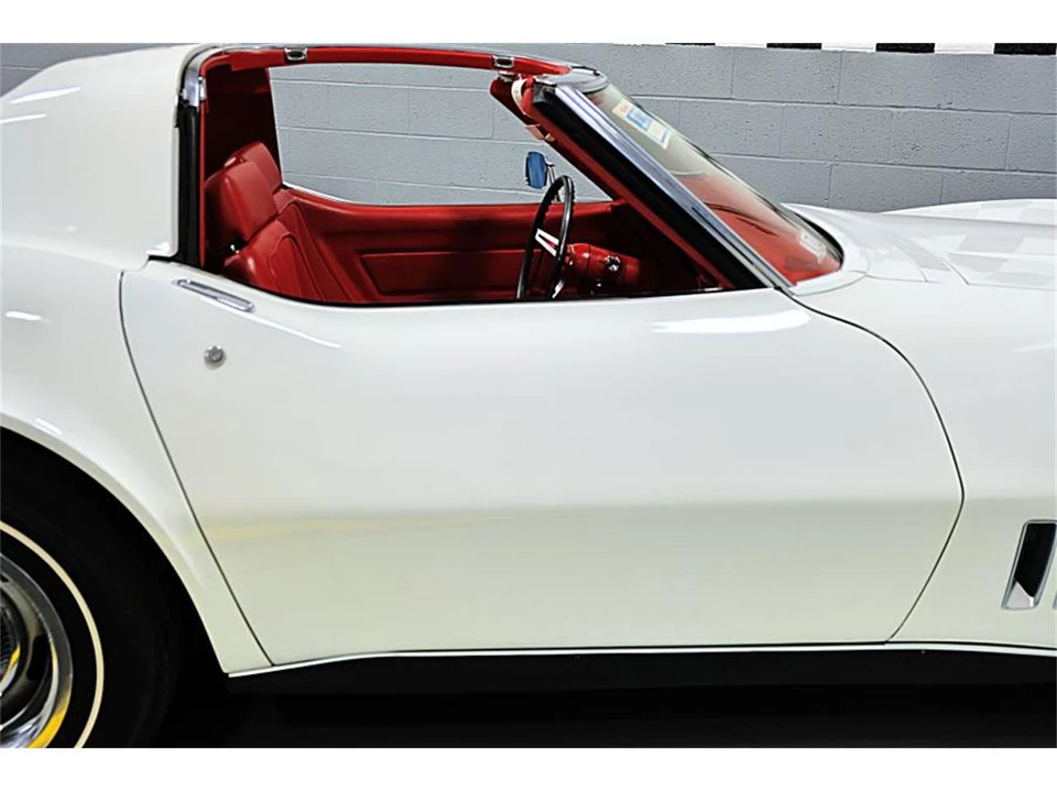 1969 Chevrolet Corvette C3 - Image 14 of 31