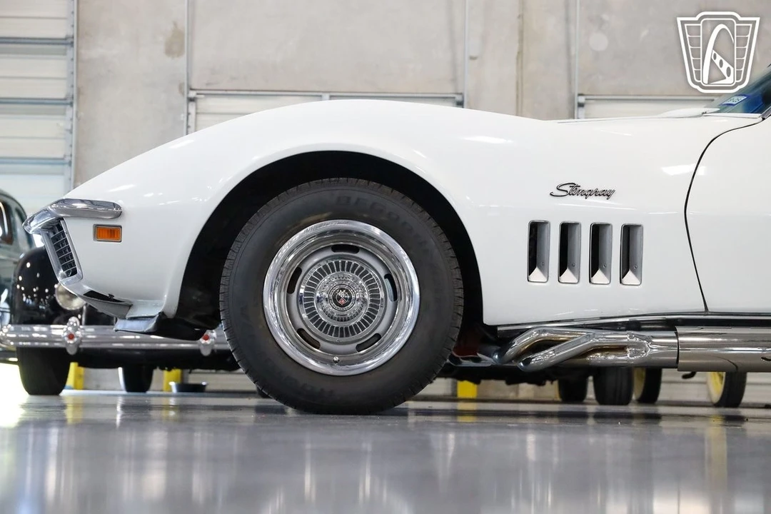 1969 Chevrolet Corvette C3 - Image 16 of 31