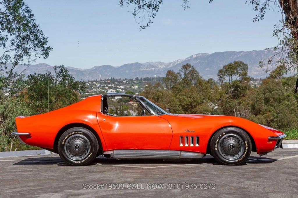 1969 Chevrolet Corvette C3 - Image 6 of 12