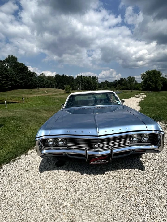 1969 Chevrolet Impala SS 4th Gen - Image 10 of 17