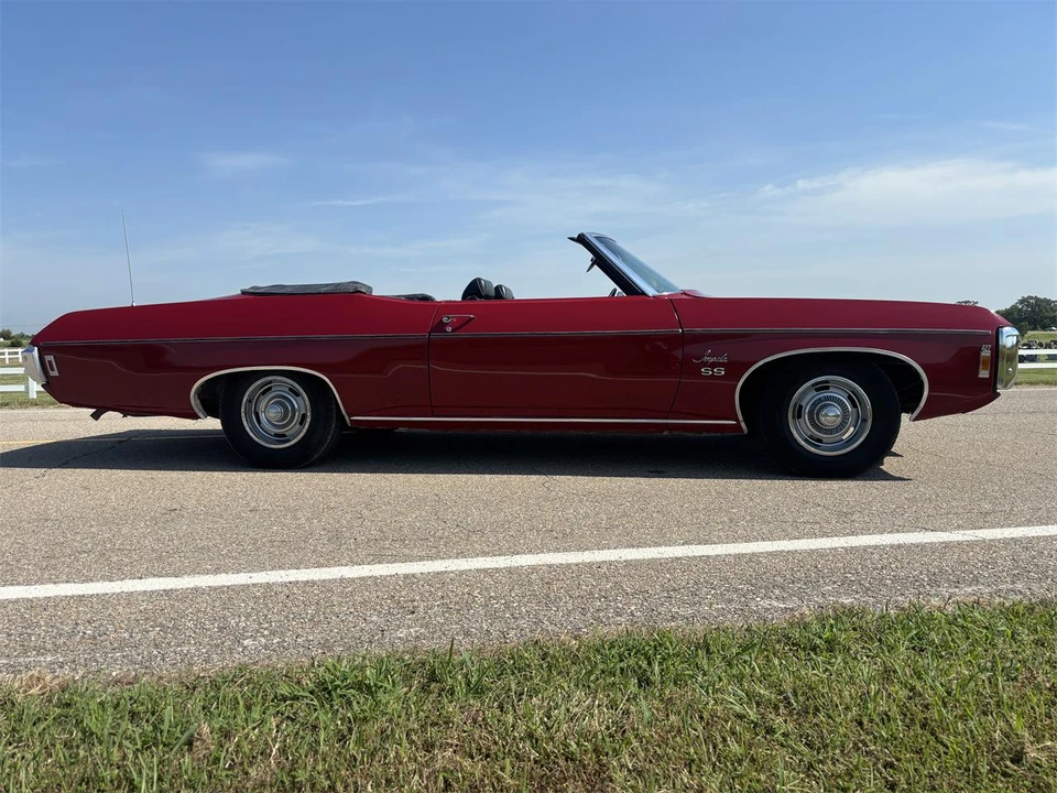 1969 Chevrolet Impala SS 4th Gen - Image 13 of 31