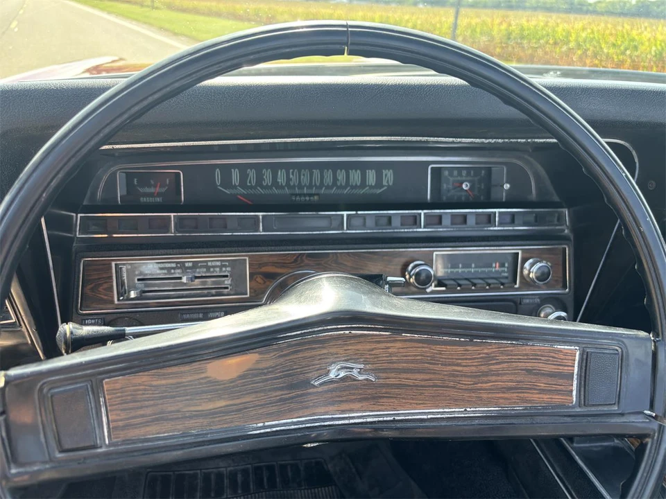 1969 Chevrolet Impala SS 4th Gen - Image 21 of 31