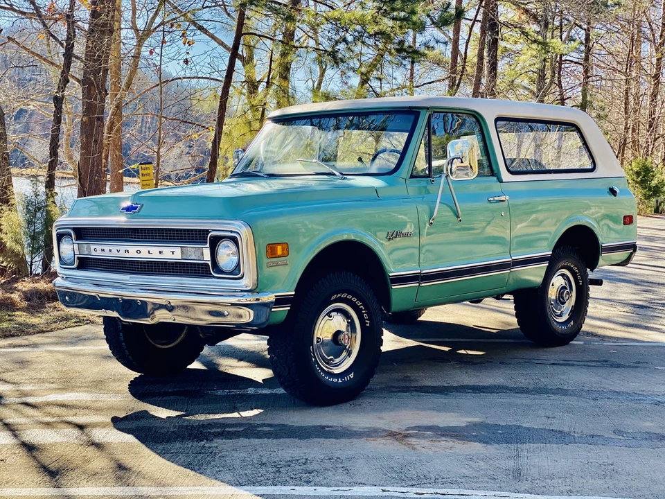 1969 Chevrolet K5 Blazer 1st Gen - Image 17 of 31