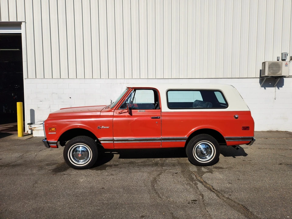 1969 Chevrolet K5 Blazer 1st Gen - Image 22 of 31