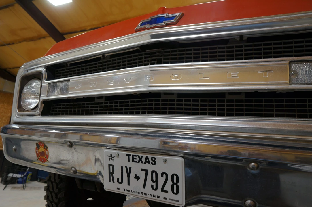 1969 Chevrolet K5 Blazer 1st Gen - Image 25 of 31