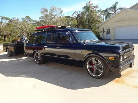 1969 Chevrolet Suburban Custom