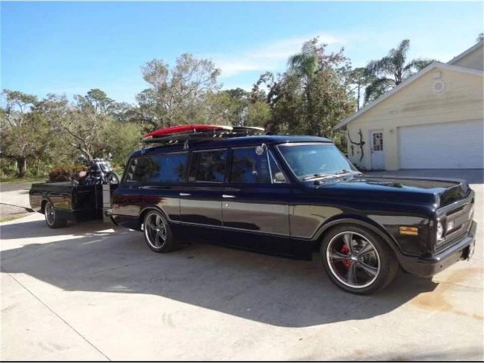 1969 Chevrolet Suburban 6th Gen - Image 23 of 27