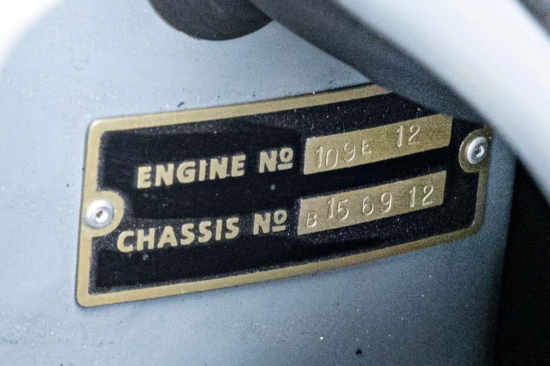 1969 Chevron - Image 11 of 23