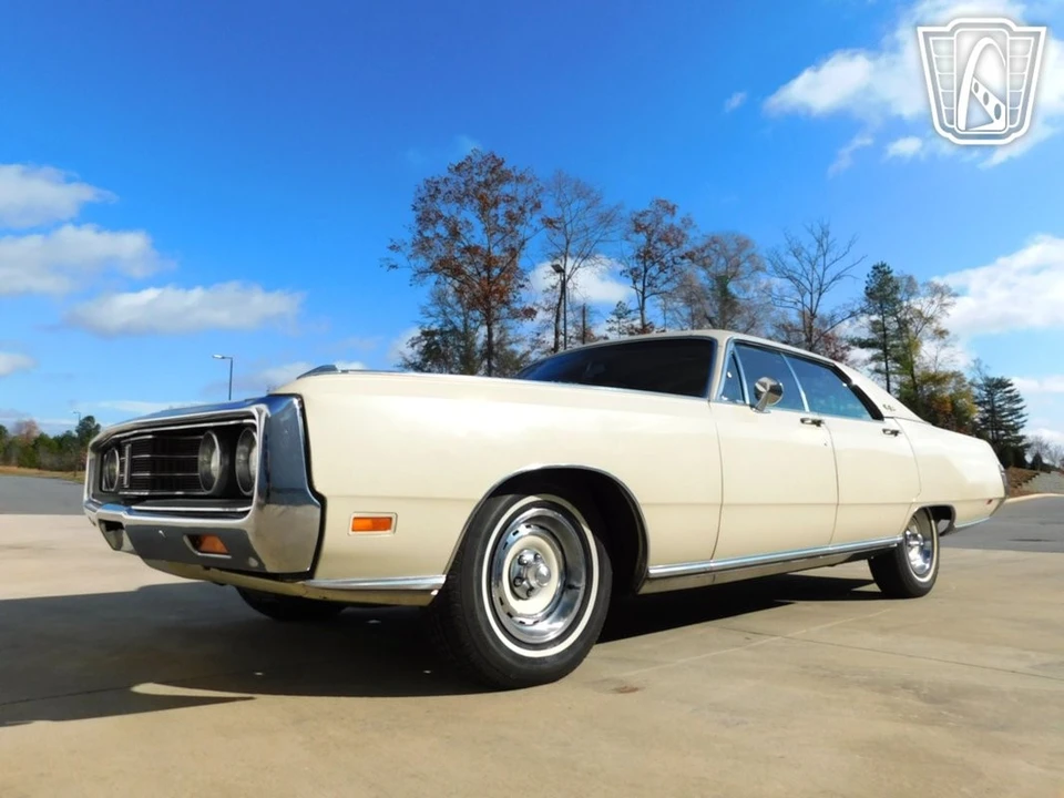 1969 Chrysler New Yorker - Image 7 of 12
