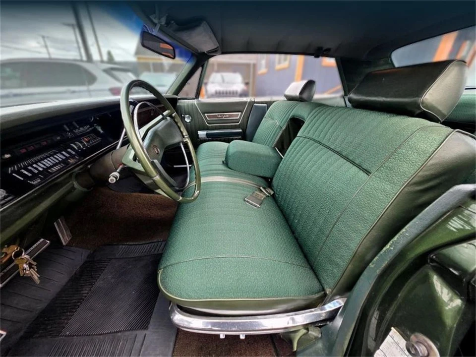 1969 Chrysler New Yorker - Image 9 of 24