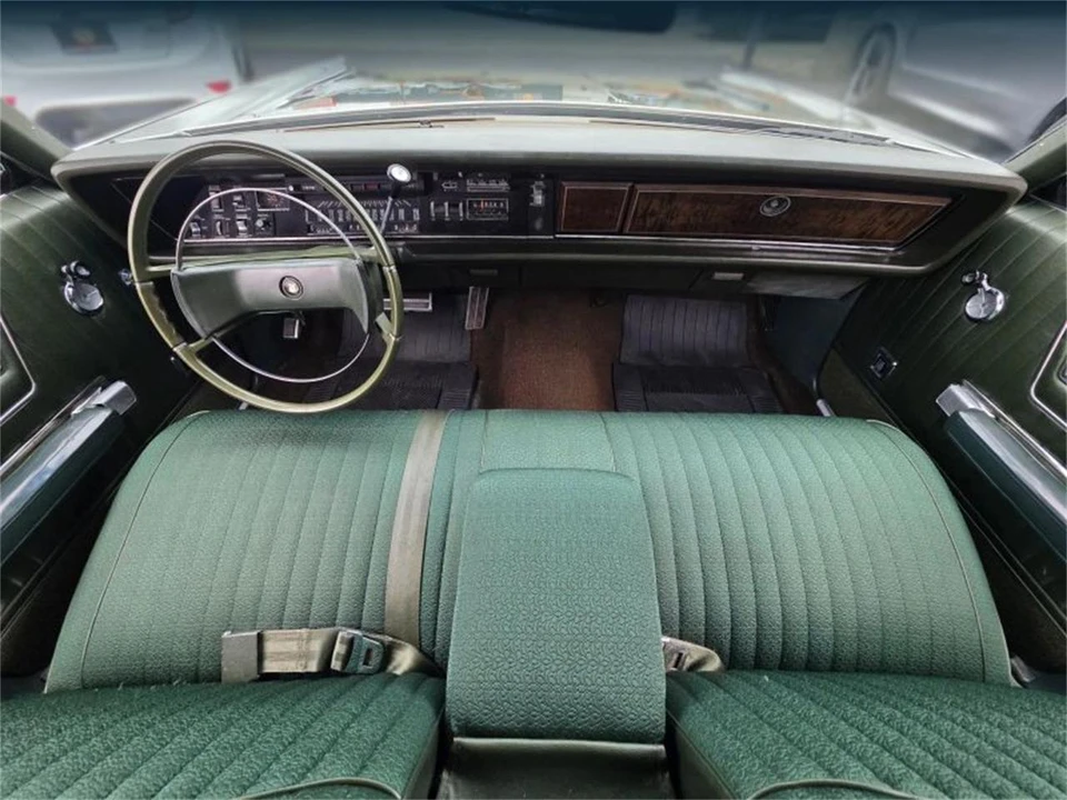 1969 Chrysler New Yorker - Image 18 of 24