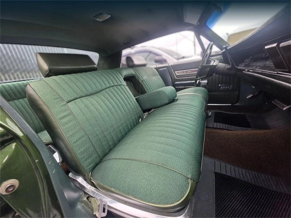 1969 Chrysler New Yorker - Image 11 of 24