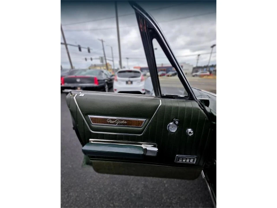 1969 Chrysler New Yorker - Image 16 of 24