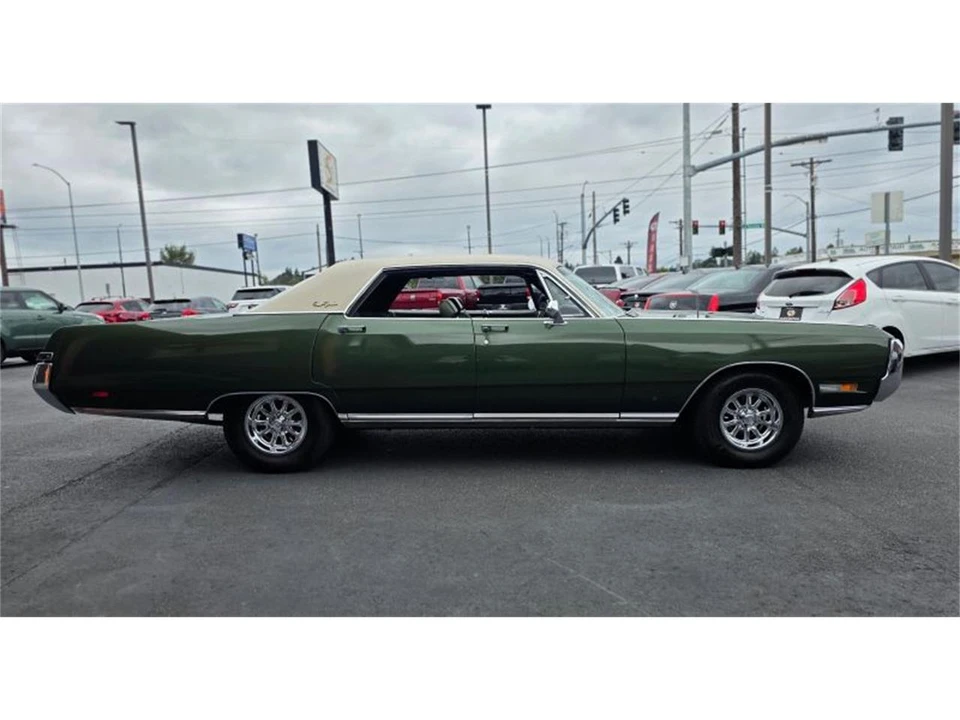 1969 Chrysler New Yorker - Image 6 of 24