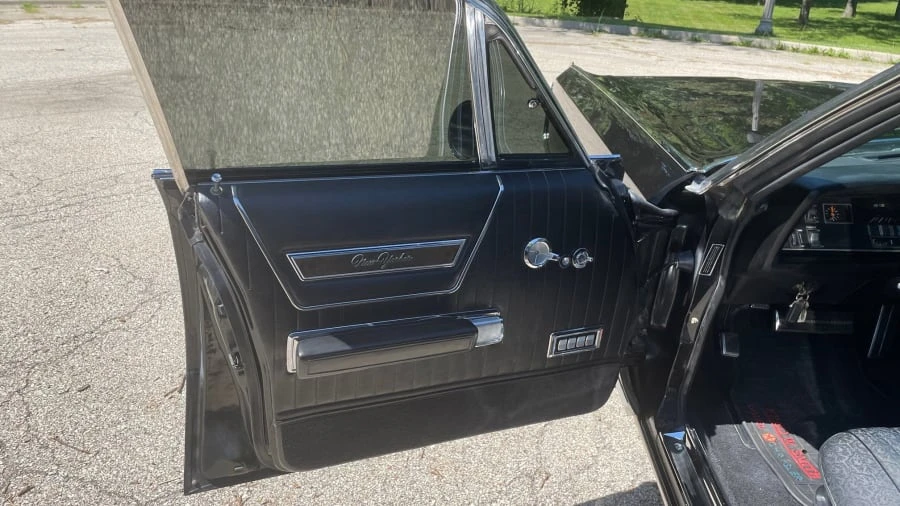1969 Chrysler New Yorker - Image 16 of 28