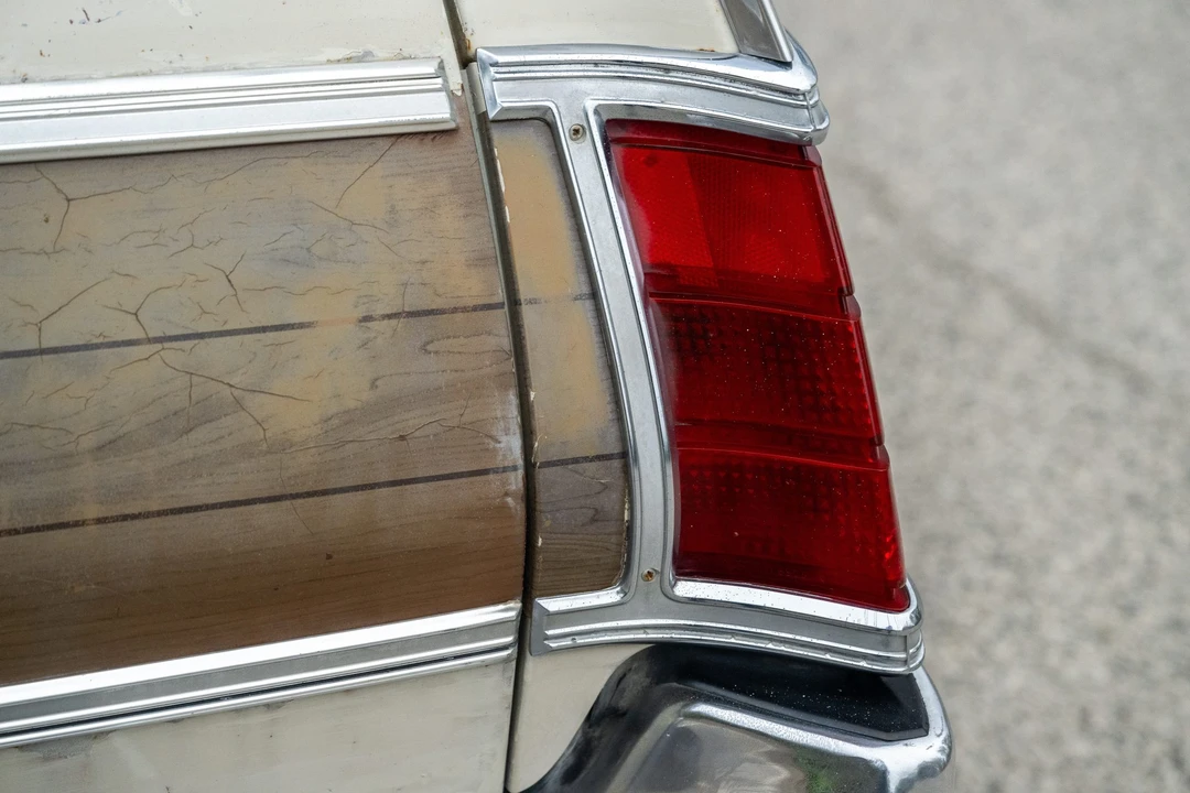 1969 Chrysler Town & Country - Image 19 of 31