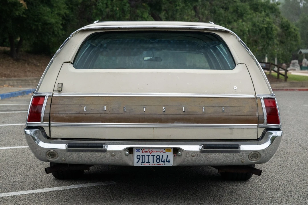 1969 Chrysler Town & Country - Image 6 of 31