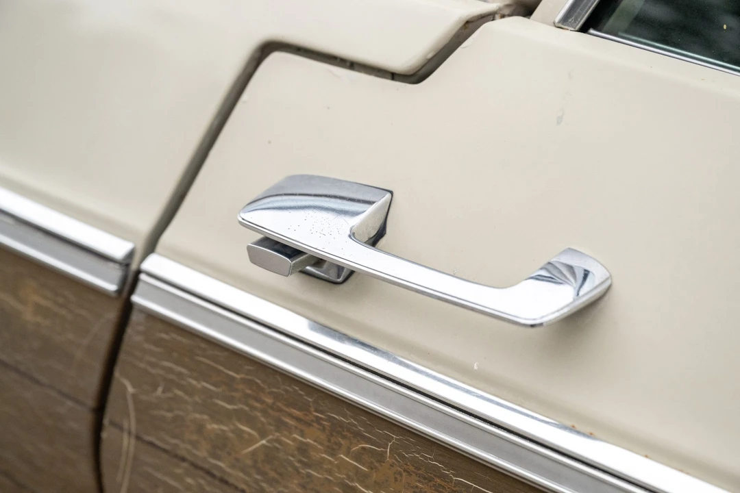 1969 Chrysler Town & Country - Image 27 of 31