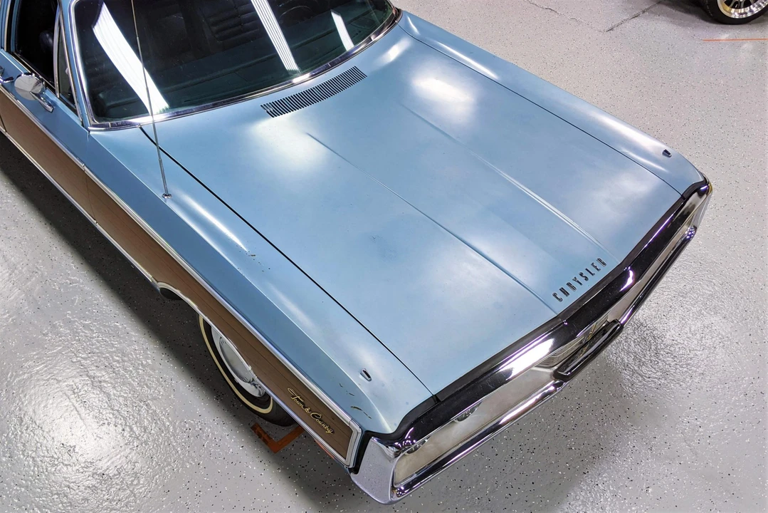 1969 Chrysler Town & Country - Image 25 of 31